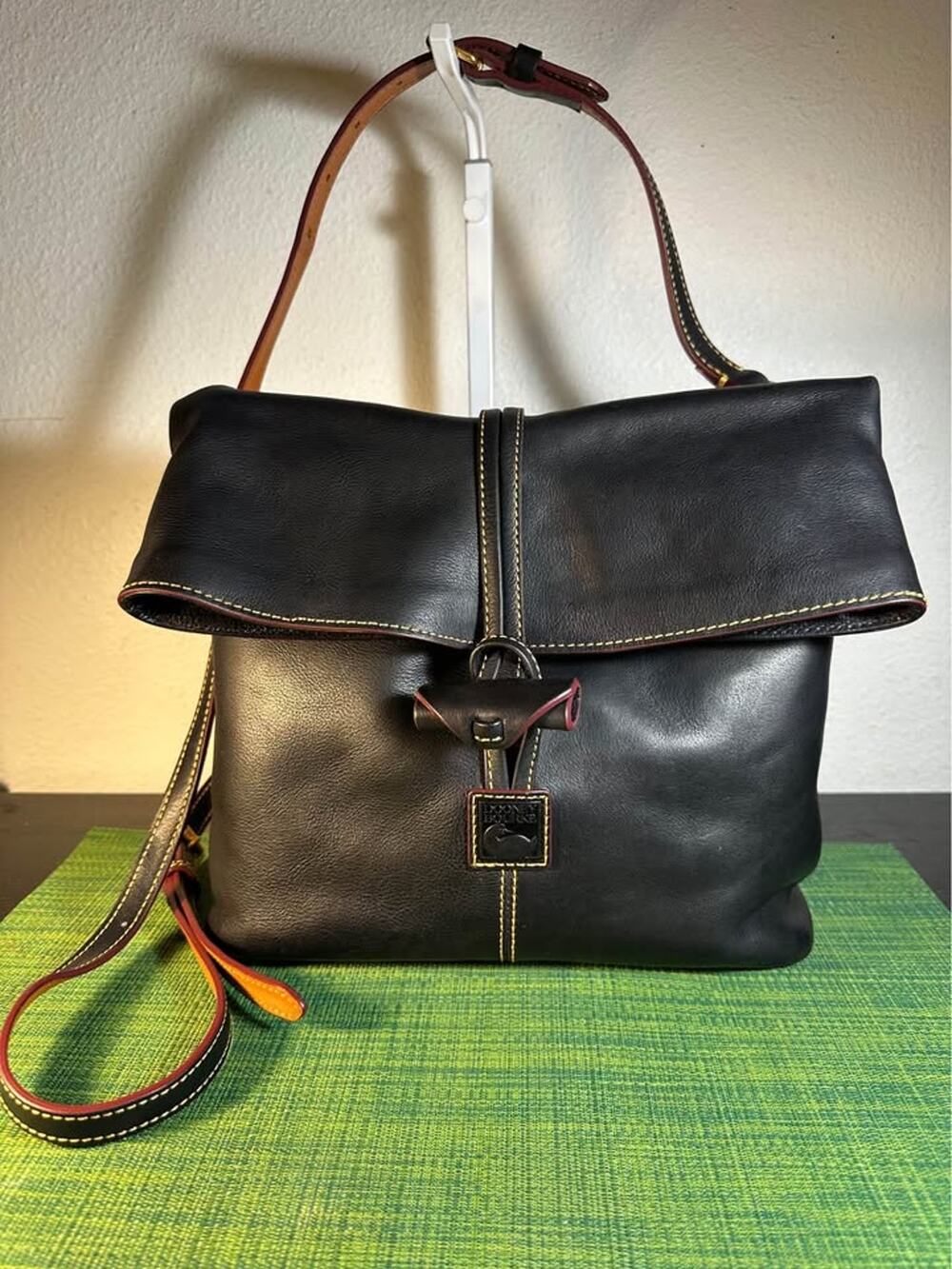 Dooney & Bourke Florentine Leather Medium Toggle Crossbody Bag – Black